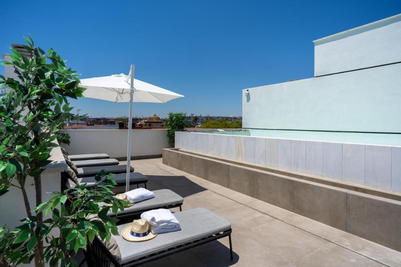 Limehome Sevilla Calle Torcuato Luca De Tena - Digital Access 외부 사진