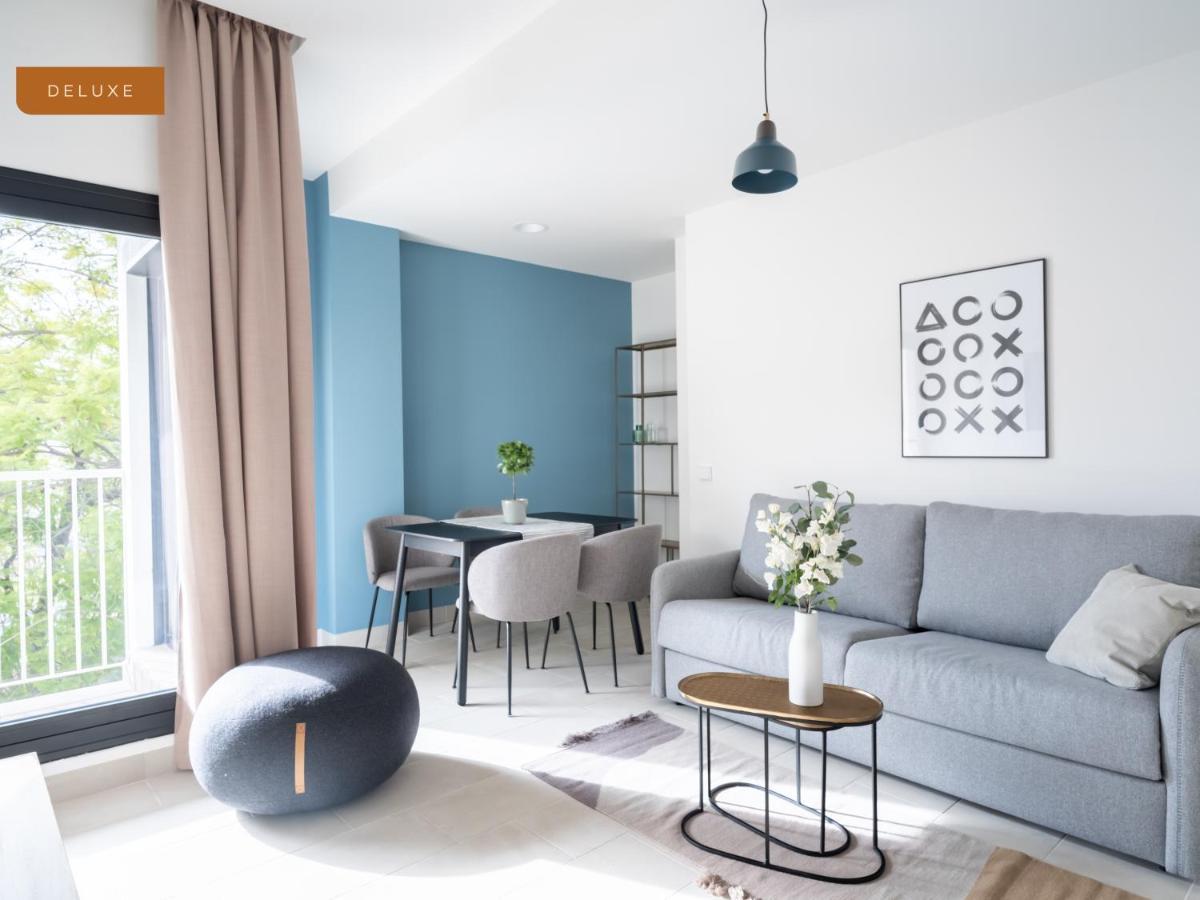Limehome Sevilla Calle Torcuato Luca De Tena - Digital Access 외부 사진