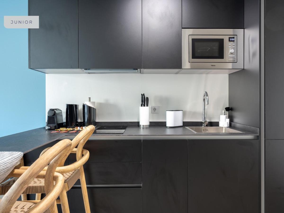 Limehome Sevilla Calle Torcuato Luca De Tena - Digital Access 외부 사진